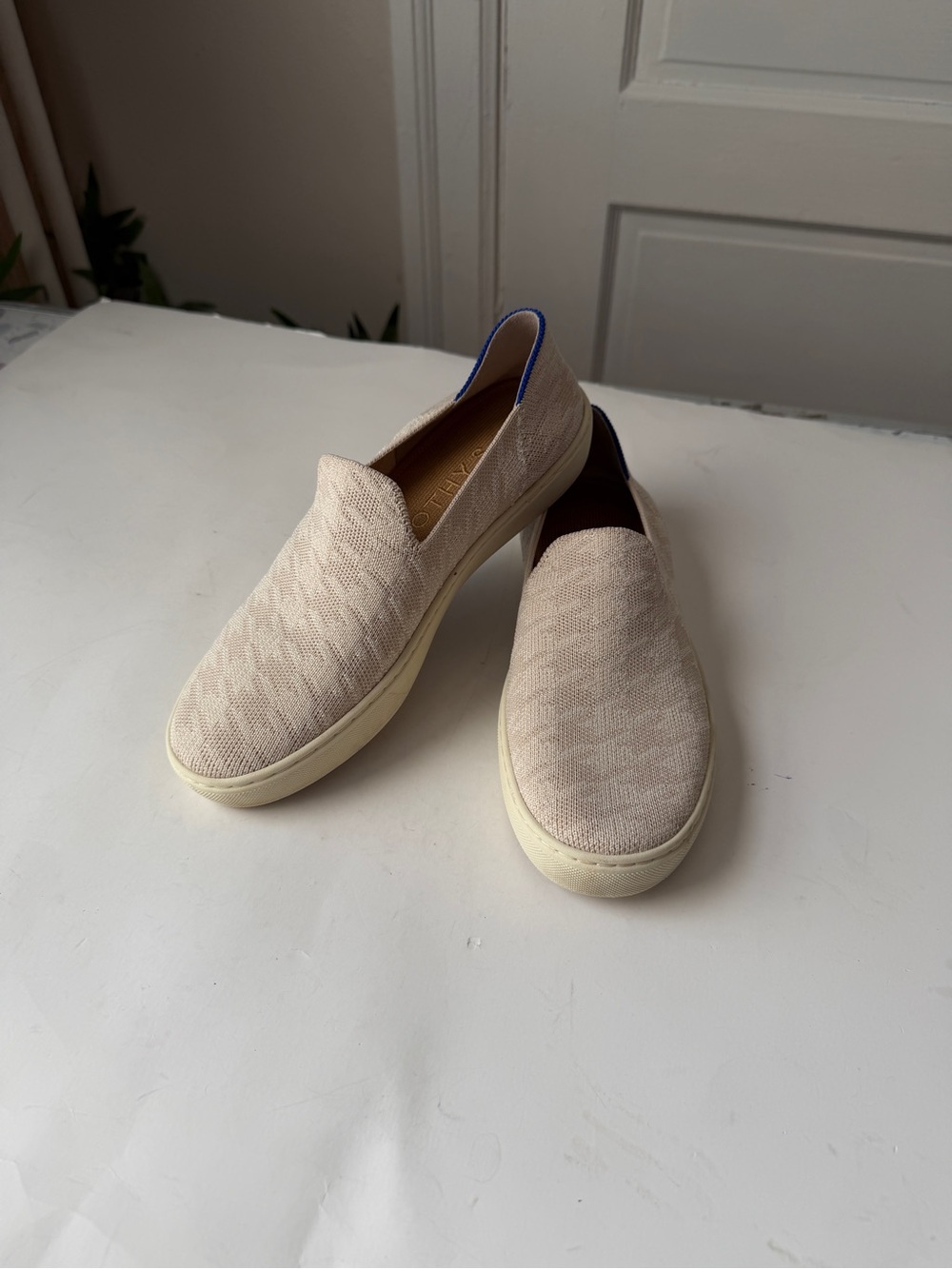 Rothy’s Ivory Houndstooth Slip On Sneaker Shoes Collectors Edition Classic Sz 7